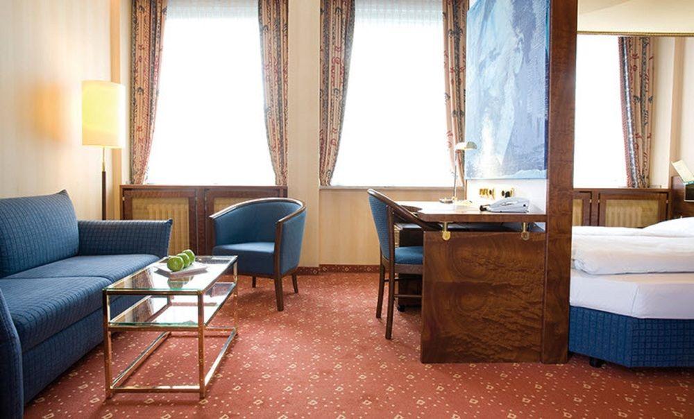 Living Hotel Kanzler Bonn Buitenkant foto