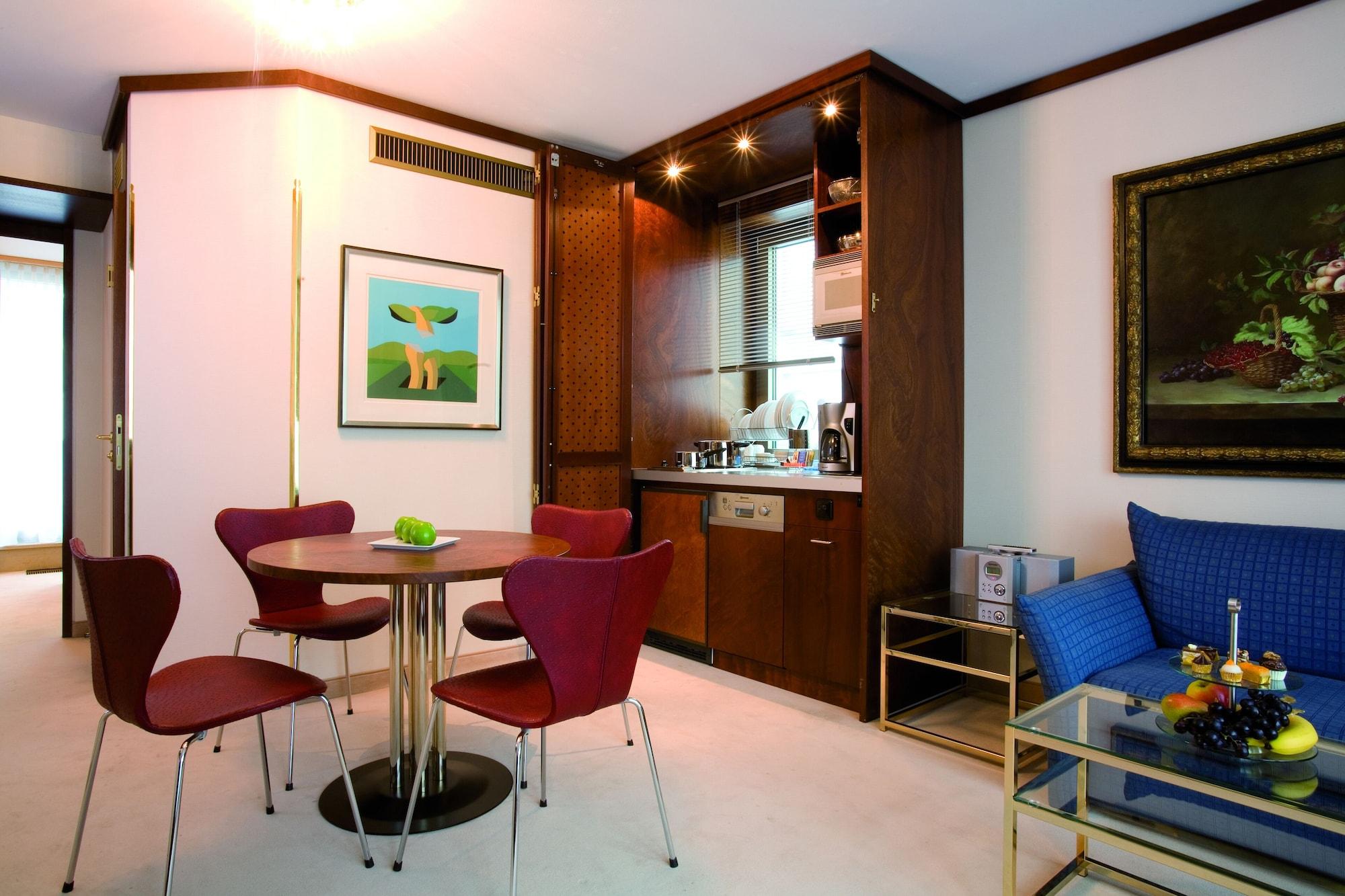 Living Hotel Kanzler Bonn Buitenkant foto